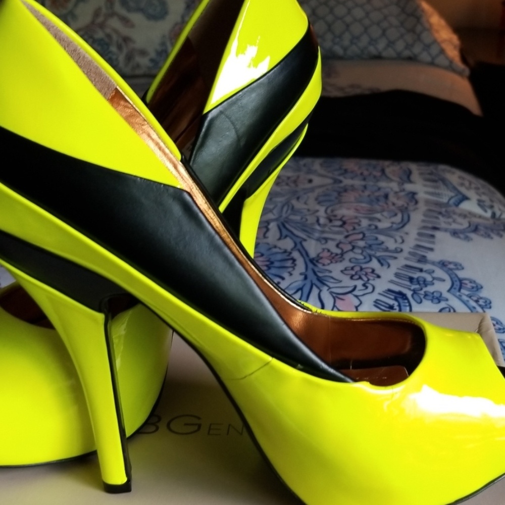 BCBGeneration platform heel - Picture 3 of 5